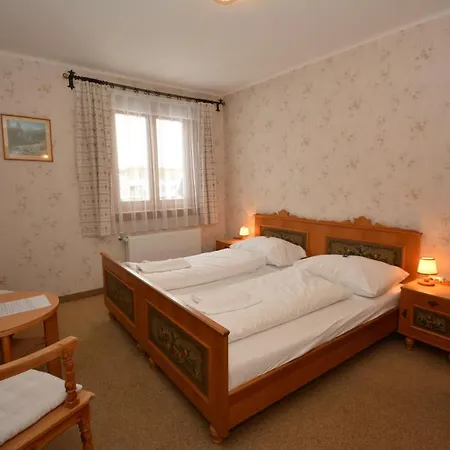 Haus Kleineisen By Châtel Reizen Bed & Breakfast